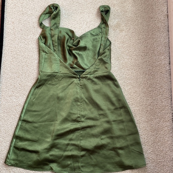 Olive green mini dress - Picture 2 of 2
